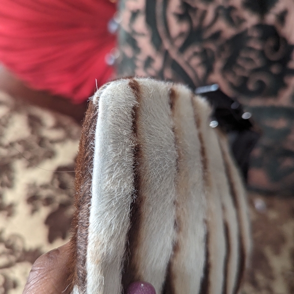 💥RARE💥💯FENDI PONY HAIR & MIRROR BAGUETTE - Picture 13 of 17